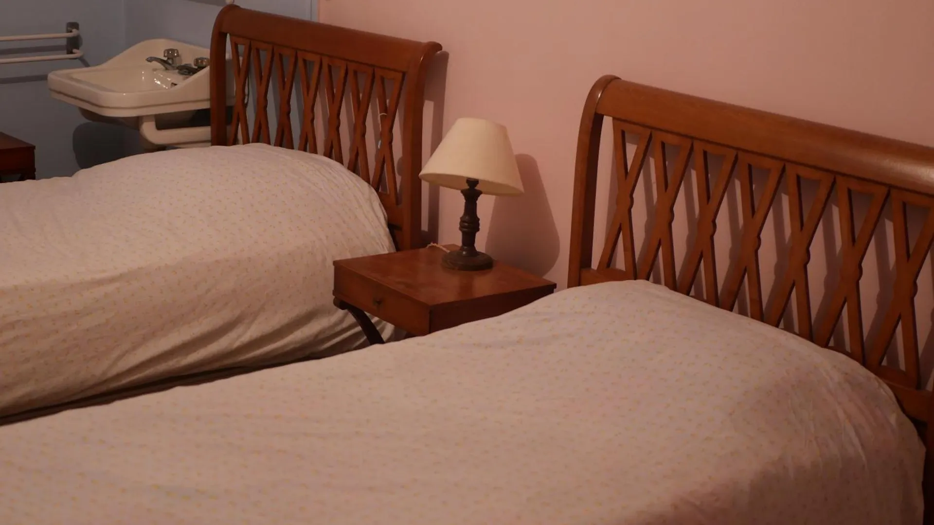 Farm stay Poline, Private And Rustic Golf Villa Pavie